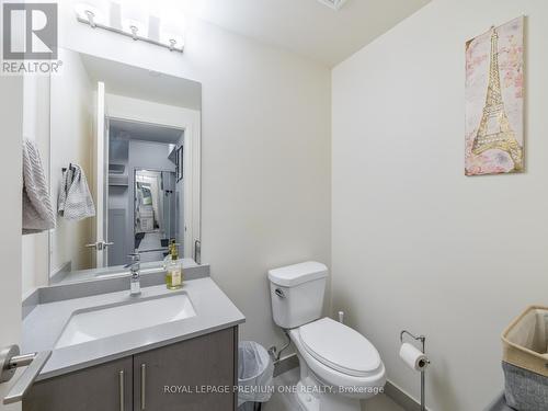 411 - 9000 Jane Street, Vaughan, ON - Indoor Photo Showing Bathroom