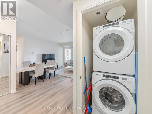 411 - 9000 Jane Street, Vaughan, ON - Indoor Photo Showing Laundry Room
