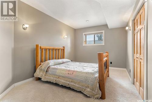 237 Edgewood Drive, Buena Vista, SK - Indoor Photo Showing Bedroom