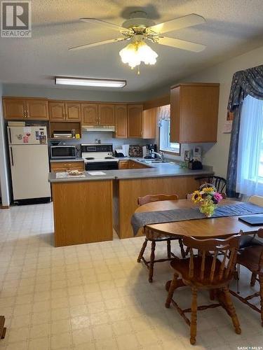 203 3Rd Avenue W, Canora, SK - Indoor Photo Showing Kitchen