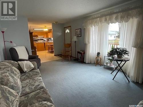 203 3Rd Avenue W, Canora, SK - Indoor