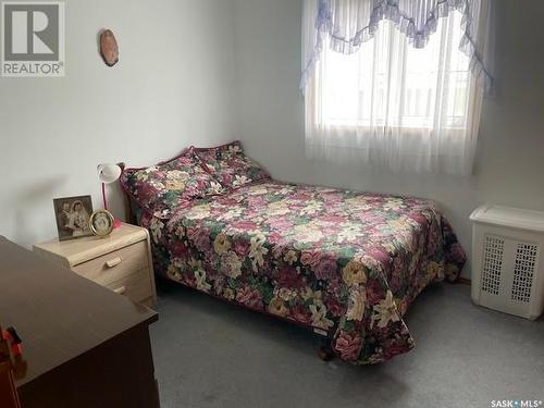 203 3Rd Avenue W, Canora, SK - Indoor Photo Showing Bedroom