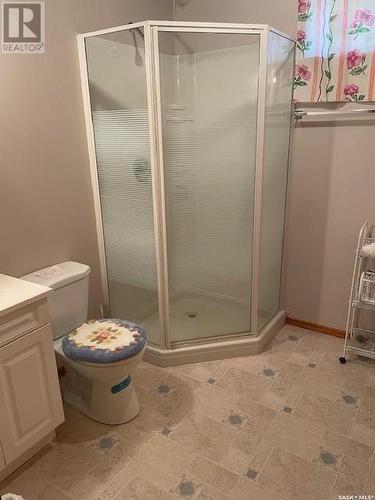 203 3Rd Avenue W, Canora, SK - Indoor Photo Showing Bathroom