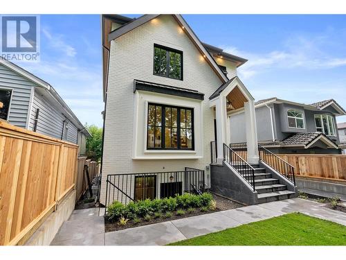 2 3588 Pender Street, Vancouver, BC - Outdoor