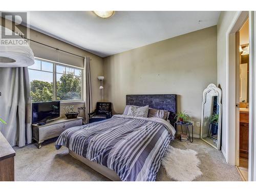 1007 Harvey Avenue Unit# 404, Kelowna, BC - Indoor Photo Showing Bedroom