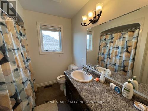 1024 Alberni Road, Woodstock, ON - Indoor Photo Showing Bathroom