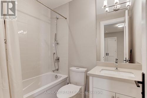 27B Scott Drive, Richmond Hill, ON - Indoor Photo Showing Bathroom