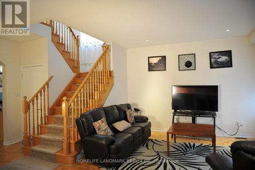 65 Lakespring Drive, Markham, ON - Indoor Photo Showing Other Room