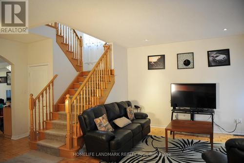 65 Lakespring Drive, Markham, ON - Indoor Photo Showing Living Room