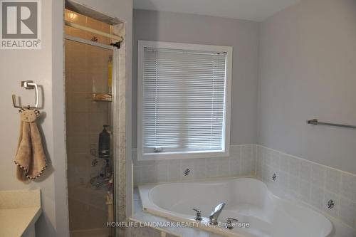 65 Lakespring Drive, Markham, ON - Indoor Photo Showing Bathroom