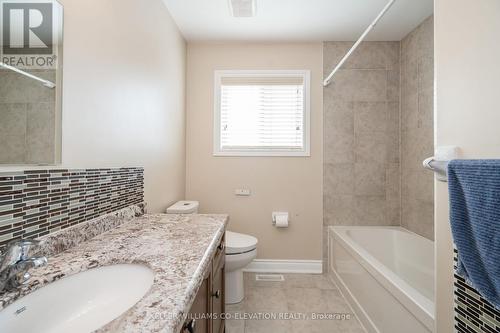 405 Russ Howard Drive, Midland, ON - Indoor Photo Showing Bathroom