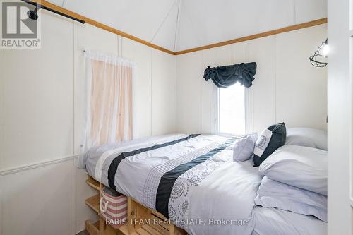 5632 Penetanguishene Road, Springwater, ON - Indoor Photo Showing Bedroom