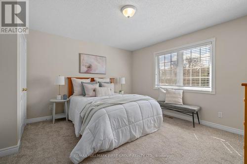963 Lake Drive E, Georgina, ON - Indoor Photo Showing Bedroom