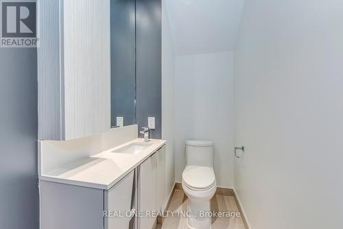 6010 - 3883 Quartz Road, Mississauga, ON - Indoor Photo Showing Bathroom