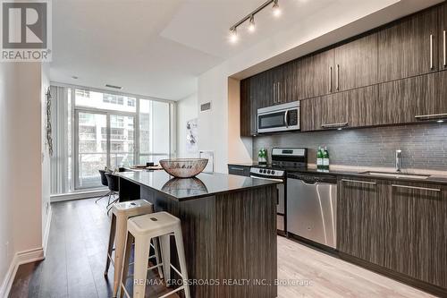 234 - 80 Marine Parade Drive, Toronto, ON - Indoor Photo Showing Kitchen With Upgraded Kitchen