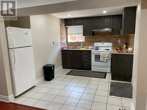 83 Queen Mary Drive, Brampton, ON - Indoor Photo Showing Kitchen