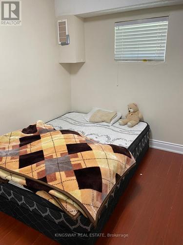 83 Queen Mary Drive, Brampton (Fletcher'S Meadow), ON - Indoor Photo Showing Bedroom