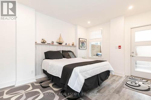 108 Seaton Street, Toronto, ON - Indoor Photo Showing Bedroom