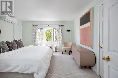 99 Alexandra Boulevard, Toronto, ON - Indoor Photo Showing Bedroom