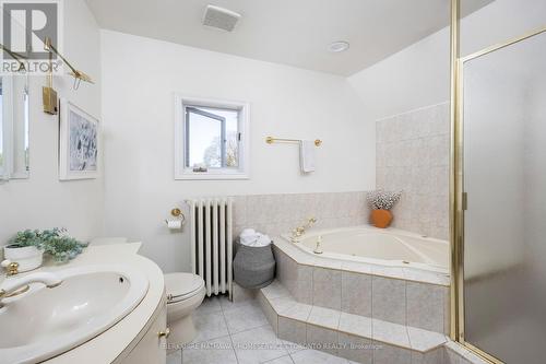 99 Alexandra Boulevard, Toronto, ON - Indoor Photo Showing Bathroom