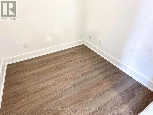 425 - 1 Belsize Drive, Toronto, ON - Indoor Photo Showing Other Room