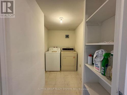 1206 - 300 Alton Towers Circle, Toronto, ON - Indoor Photo Showing Laundry Room