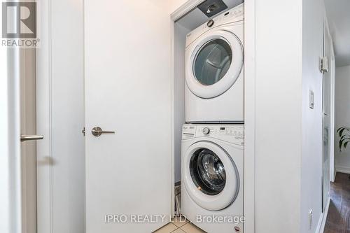 604 - 8 Trent Avenue, Toronto, ON - Indoor Photo Showing Laundry Room