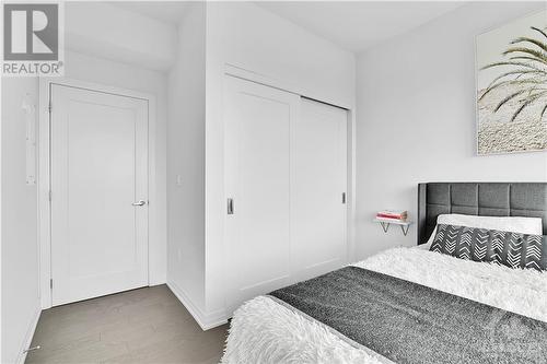 805 Carling Avenue Unit#3202, Ottawa, ON - Indoor Photo Showing Bedroom