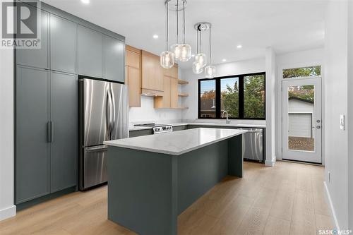 1109 9Th Street E, Saskatoon, SK - Indoor Photo Showing Kitchen With Upgraded Kitchen