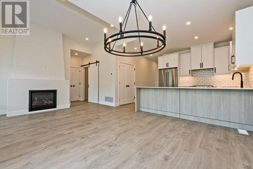 8000 Vedette Drive Unit# 2, Osoyoos, BC - Indoor Photo Showing Kitchen With Upgraded Kitchen