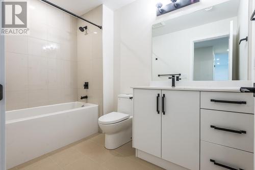 8000 Vedette Drive Unit# 2, Osoyoos, BC - Indoor Photo Showing Bathroom