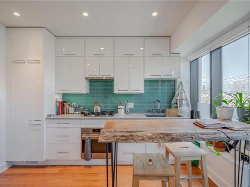 N404-1105 Pandora Ave, Victoria, BC - Indoor Photo Showing Kitchen With Upgraded Kitchen