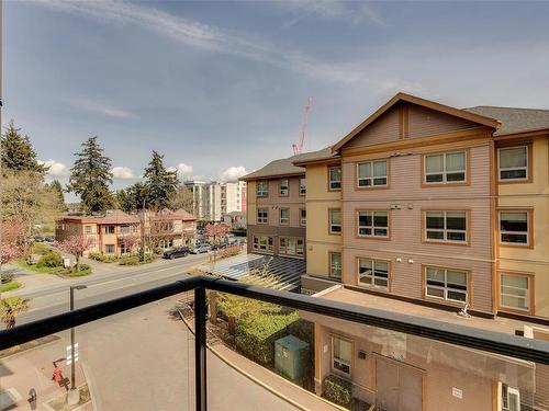 303-829 Goldstream Ave, Langford, BC - Outdoor