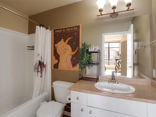 303-829 Goldstream Ave, Langford, BC - Indoor Photo Showing Bathroom
