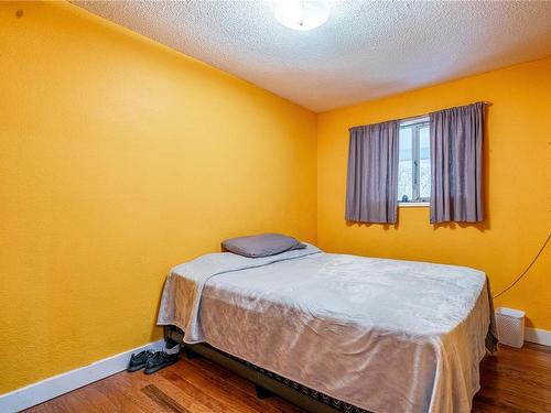 964 Loch Glen Pl, Langford, BC - Indoor Photo Showing Bedroom