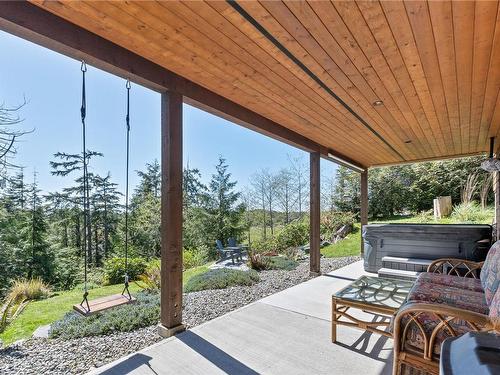 1992 Athlone Rd, Ucluelet, BC - Outdoor With Deck Patio Veranda With Exterior