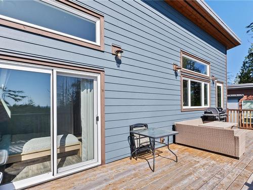 1992 Athlone Rd, Ucluelet, BC - Outdoor With Exterior