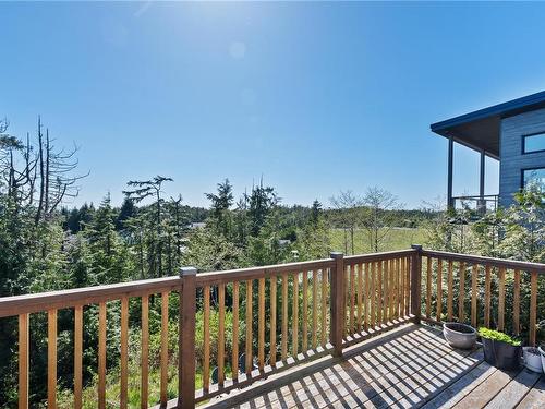 1992 Athlone Rd, Ucluelet, BC - Outdoor With Exterior