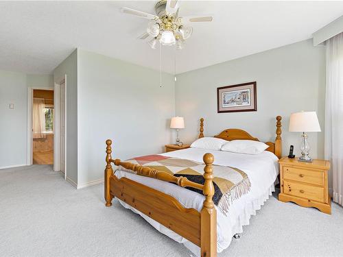 8446 Rumming Rd, Lantzville, BC - Indoor Photo Showing Bedroom