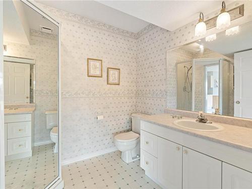 8446 Rumming Rd, Lantzville, BC - Indoor Photo Showing Bathroom