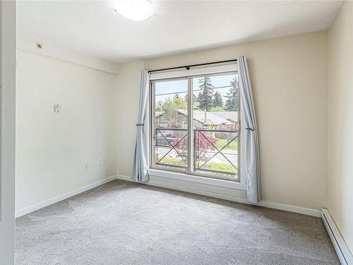 209-1600 Caspers Way, Nanaimo, BC - Indoor Photo Showing Other Room