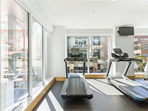 1308-777 Herald St, Victoria, BC - Indoor Photo Showing Gym Room