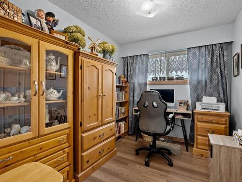 2299 Cleasby Street, Merritt, BC - Indoor Photo Showing Office