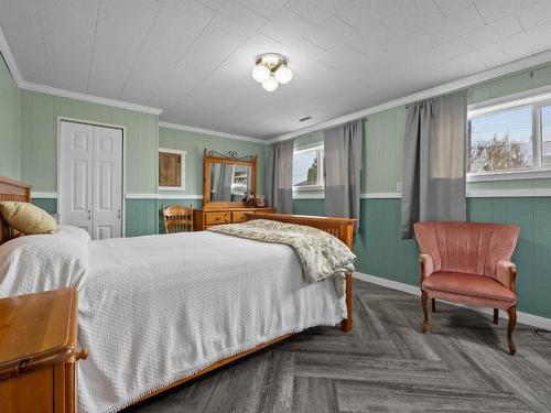 2299 Cleasby Street, Merritt, BC - Indoor Photo Showing Bedroom