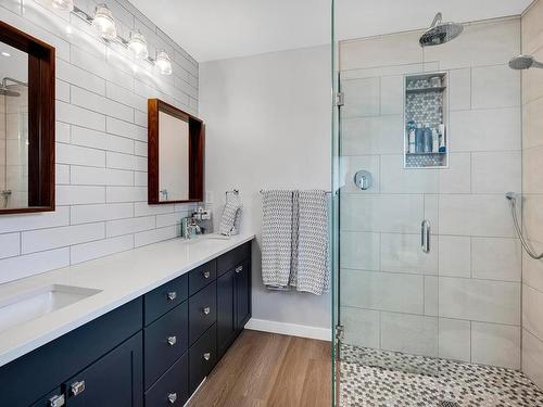 782 Morven Drive, Kamloops, BC - Indoor Photo Showing Bathroom