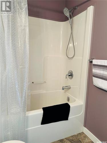 4165 Green Apple Drive E, Regina, SK - Indoor Photo Showing Bathroom