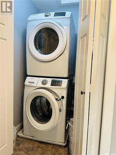 4165 Green Apple Drive E, Regina, SK - Indoor Photo Showing Laundry Room