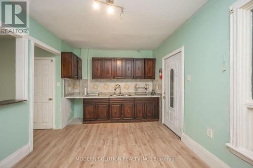 204 Sherman Avenue, Hamilton, ON - Indoor Photo Showing Kitchen