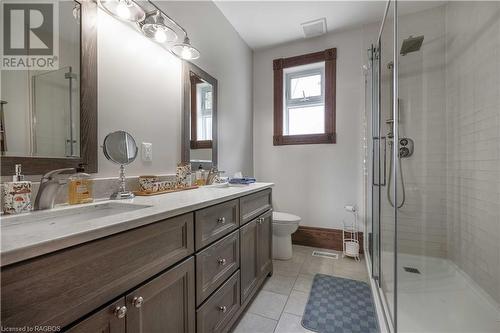 563158 Glenelg Holland Townline, West Grey, ON - Indoor Photo Showing Bathroom