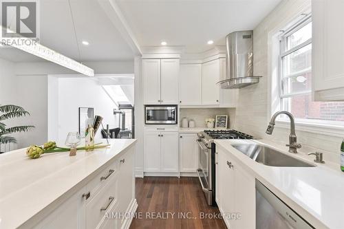348 Roselawn Avenue, Toronto, ON - Indoor Photo Showing Kitchen With Upgraded Kitchen
